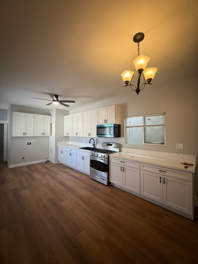 Photo - 3360 Fairmount Blvd Apartment Unit B