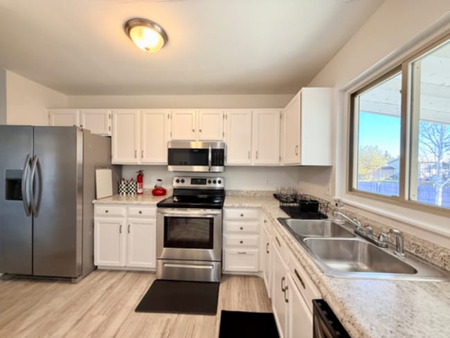 Photo - 2708 W 98th Dr