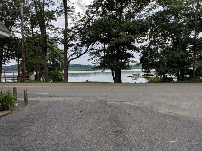 Charming 1BR Apartment in Budd Lake - Charming 1BR Apartment in Budd Lake