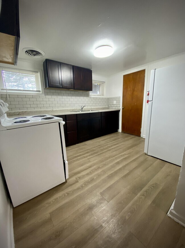 Photo - 1113 W Hill St
