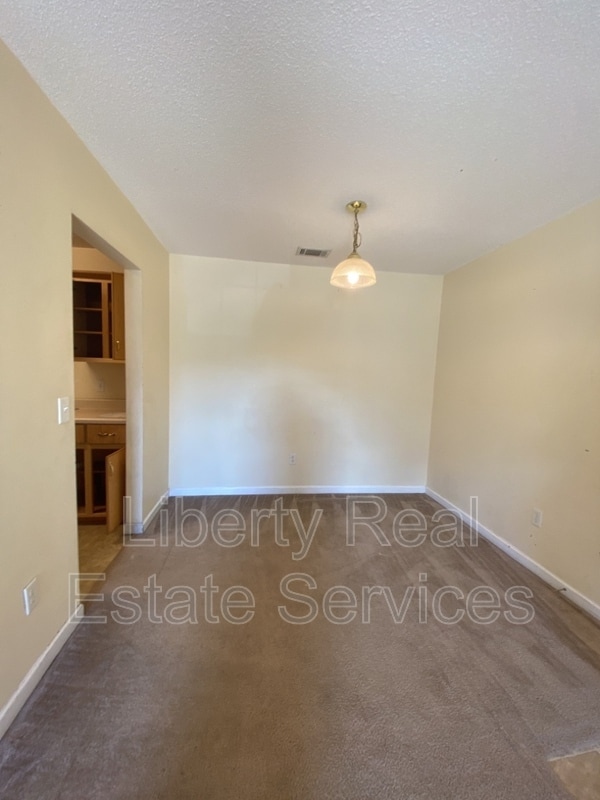 Photo - 135 Rolland St Unidad Apt 28