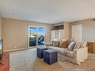 Photo - 2015 E Broadway