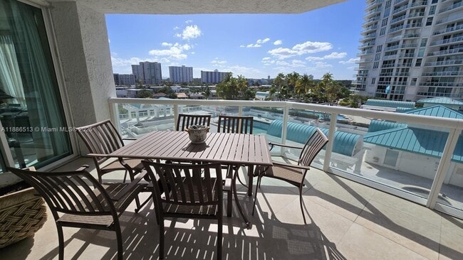 Building Photo - 16400 Collins Ave Unit 646