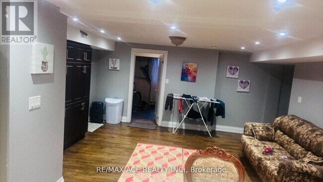 Photo - 36 Murray Ave