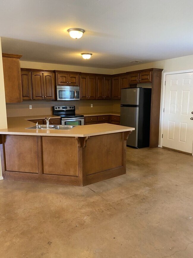 Photo - 2428 Ellis Dr Unit #200