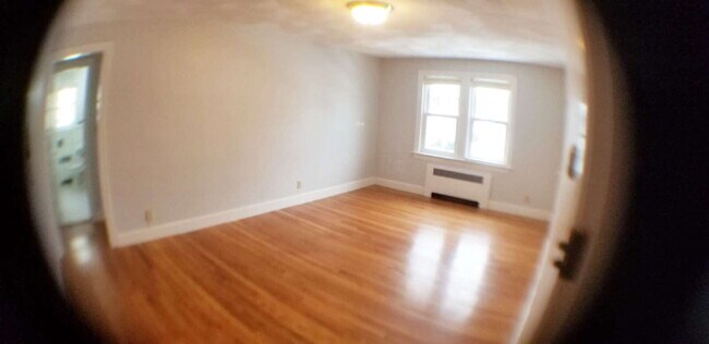 Photo - 192 Holbrook Rd Unit Apt 4