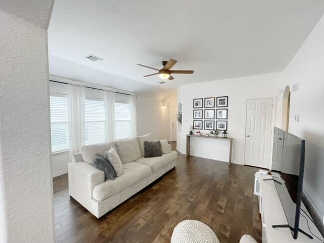 Photo - 3BED/2BATH Home for lease! Available NOW!