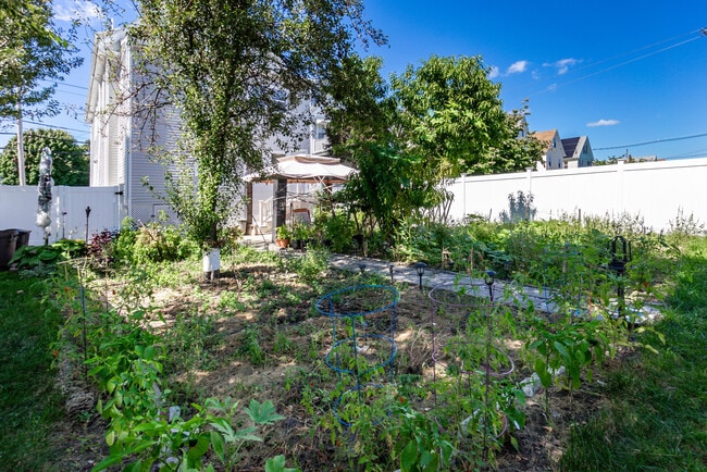 Photo - 157 Spring St