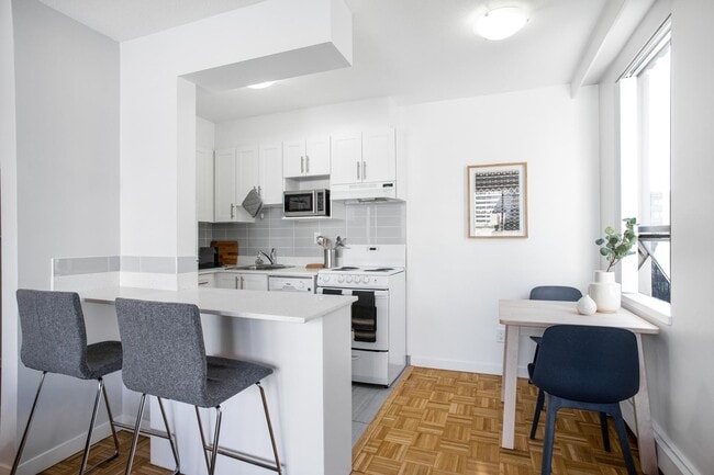 Photo - Somerset Unit 00607