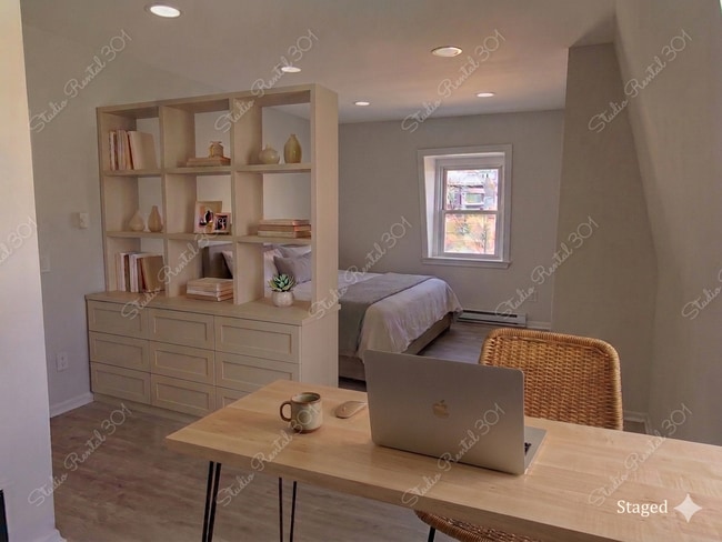 Studio Apt Staged