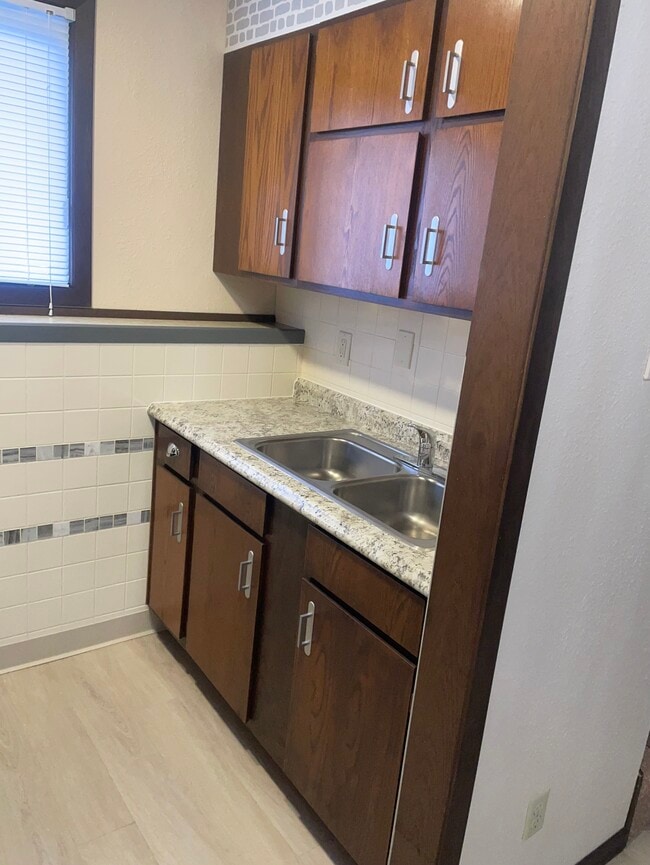 Photo - 1420 W South Park Ave