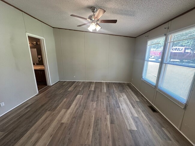 16521 Timberwood