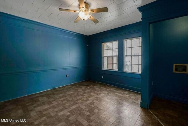 4718 Main St Unidad 4718 Main st unit B