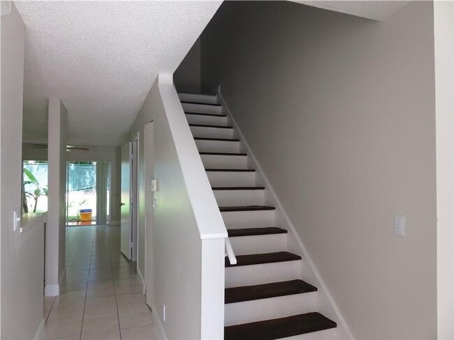 Photo - 9764 Kamena Cir