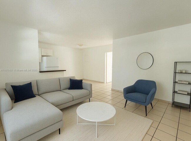 Photo - 855 W 29th St Unit 19