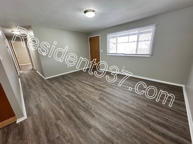 Photo - 3 Bed 1 Bath Home