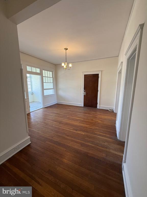 Photo - 700 Prince Edward St Unit 2