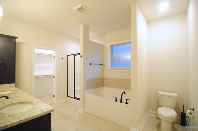 Photo - 131 Amanda Deann Dr