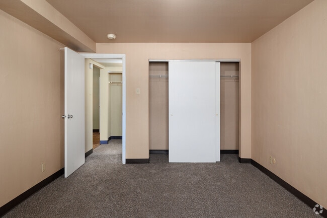 1BR, 1BA - 655SF - Bedroom