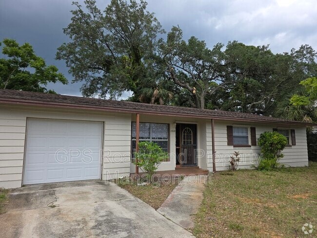 Building Photo - 1030 Pine Valley Ln Rental