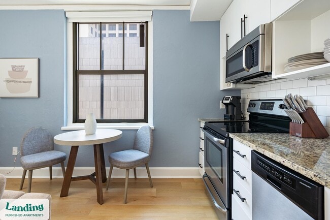 Photo - 933 McGee St Unidad 2-816.1411114