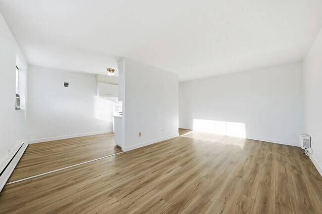 Photo - Lady Robinson Apartments