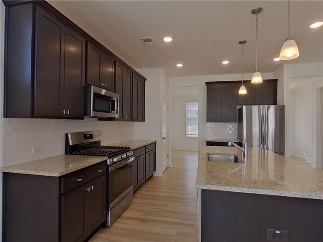 Photo - 425 Freeport Wy