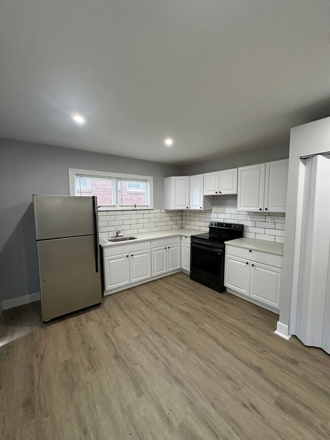 Photo - 1604 E Macdade Blvd Unit rear