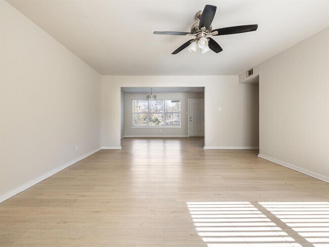 Photo - 800 Monterrey Pl