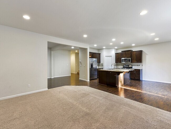 Photo - Stunning 4+ Bedroom 2.5 Bath Lea Hill, Auburn