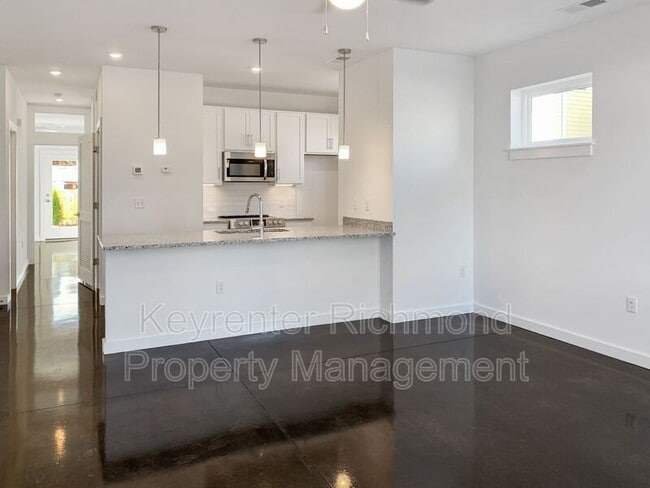 Photo - 116 W 12th St E Unit A