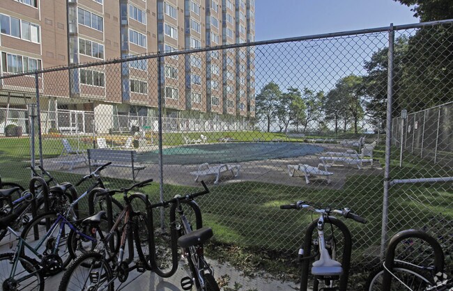 Lakeshore Tower Apartments