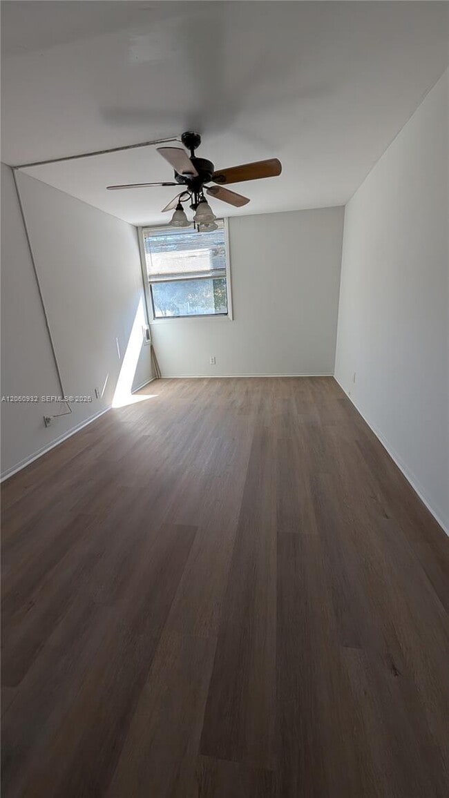 Photo - 2701 Riverside Dr Unit 206-B