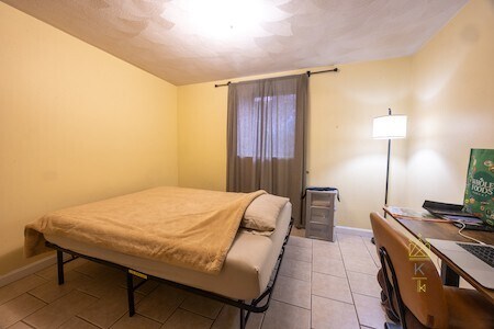 123 Aspinwall Ave