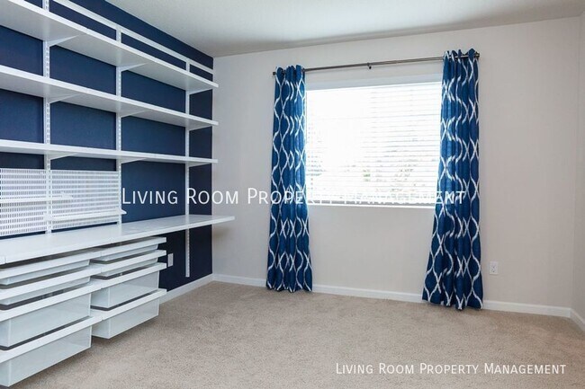 Photo - Spacious Townhome in Bethany with an Offic...