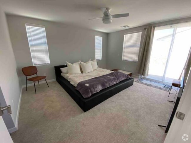 Building Photo - 65668 Flora Ave Rental