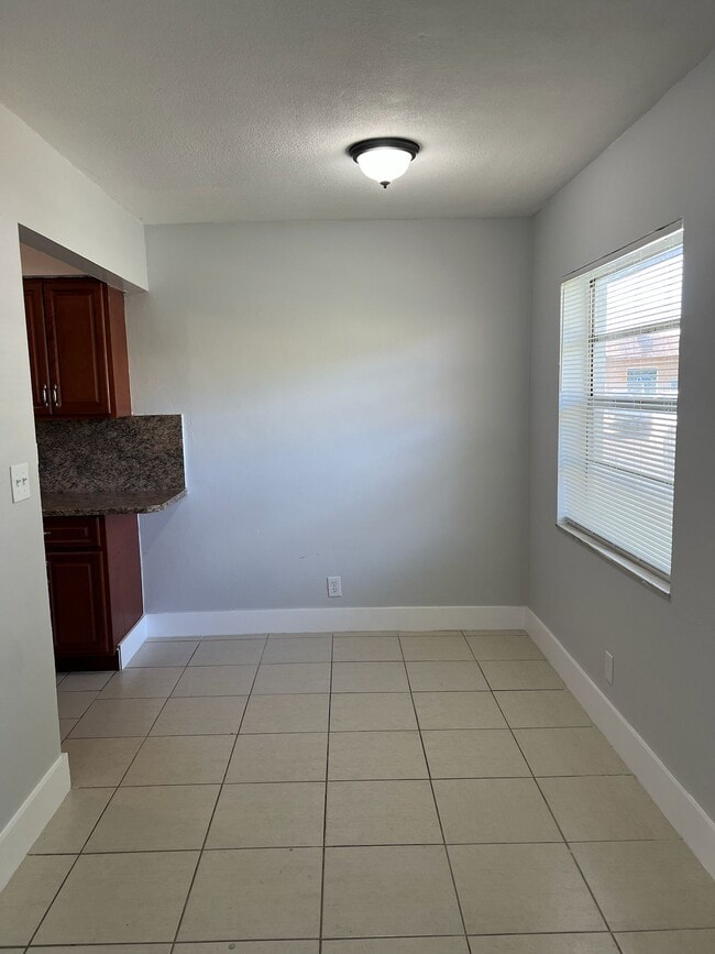 Photo - 3071 NW 43rd St