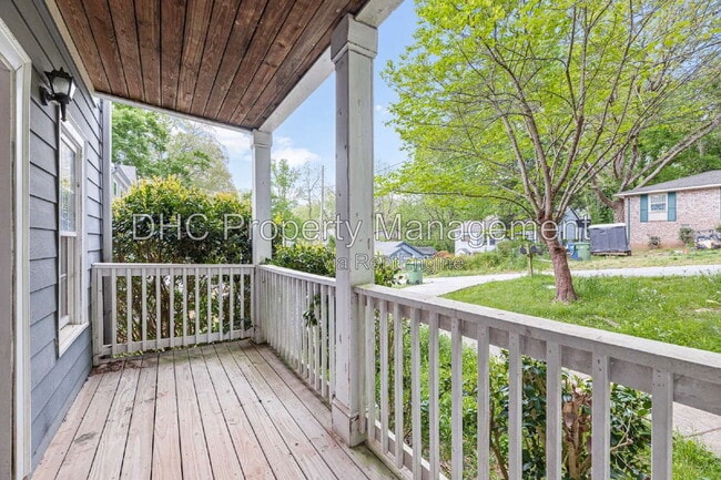 1145 Lookout Ave NW