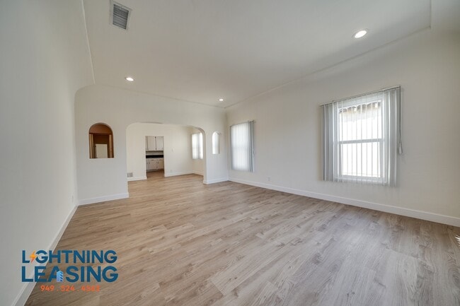 6135 1/2 Saturn Street-6135D - 6135 1/2 Saturn Street-6135D Apartment Unit 6135D