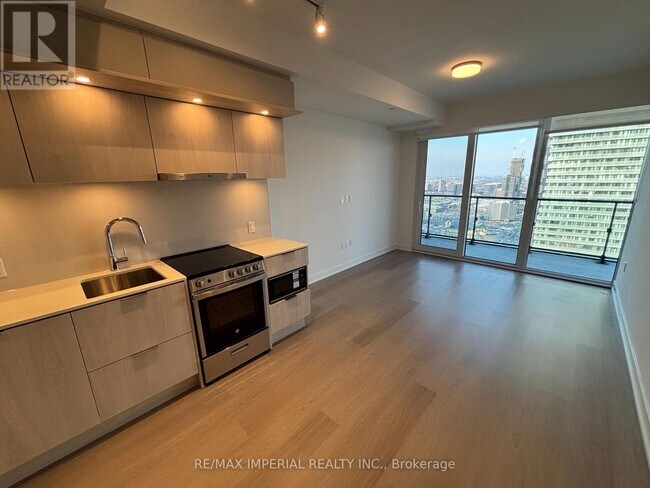 Photo - 448 Burnhamthorpe Rd W Unit 3406