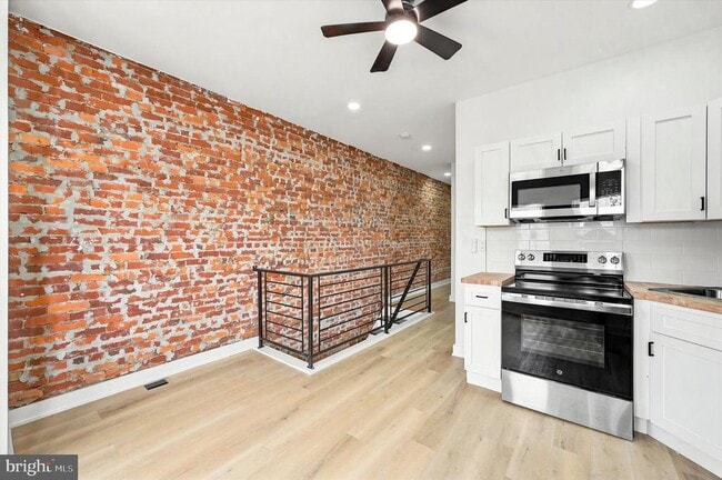 Photo - 4837 N 15th St Unit B
