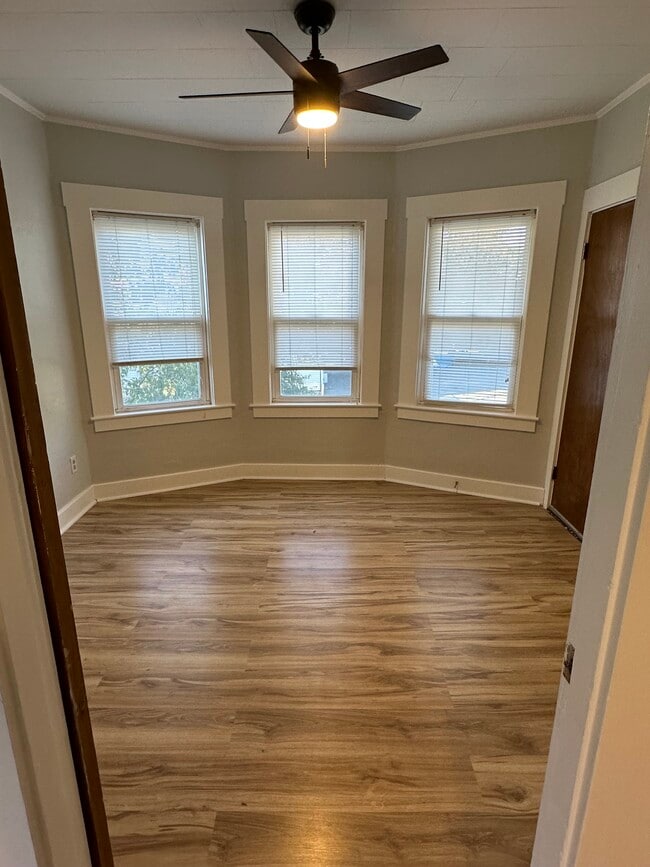 Photo - 392 Shaw St Unit 394 Shaw St NB  2W