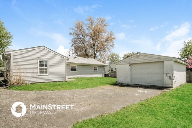 Building Photo - 9708 El Prado St