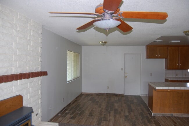 Photo - 4709 Summertree Ln