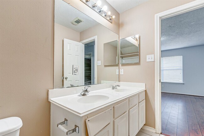 Photo - 7027 Atasca Creek Dr