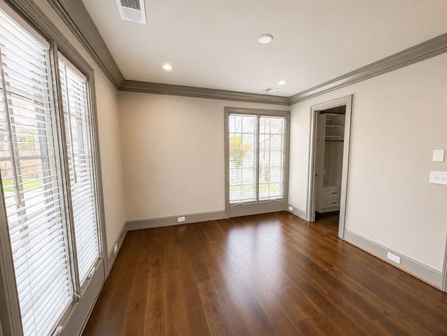 Photo - 201 Tollison Dr