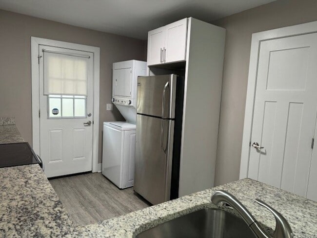 Photo - 524 26th Ave N Unidad C