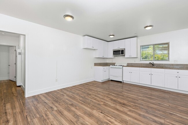 Photo - 5344 Huntington Dr S