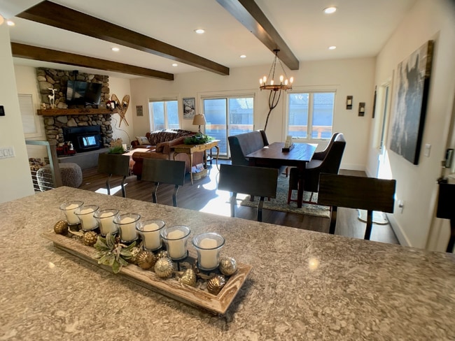 Photo - 109 Latigo Ln