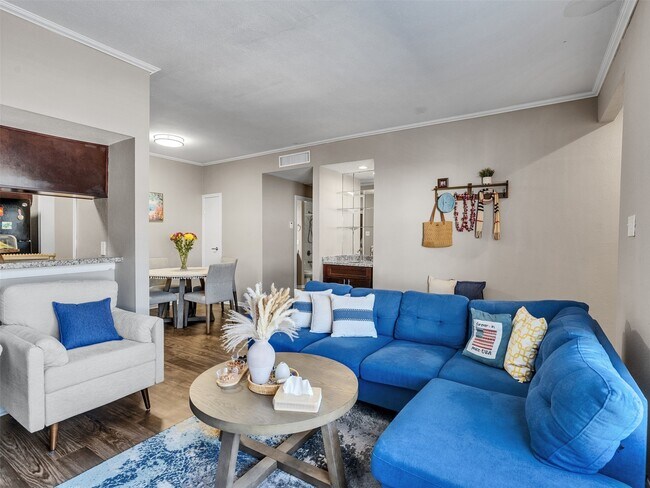 Photo - 702 Bering Dr Unit P